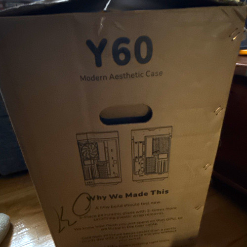 Hyte y60 - hyte, modern